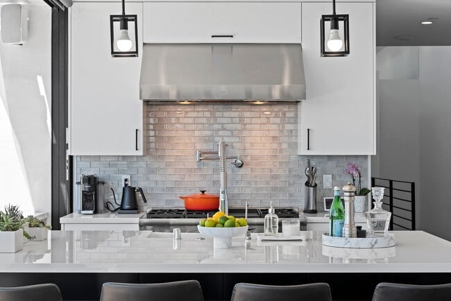 Building Photo - Recently Built, Fully Furnished, Custom Home w/ Amazing Indoor/Outdoor Living Space, Perched Abov...