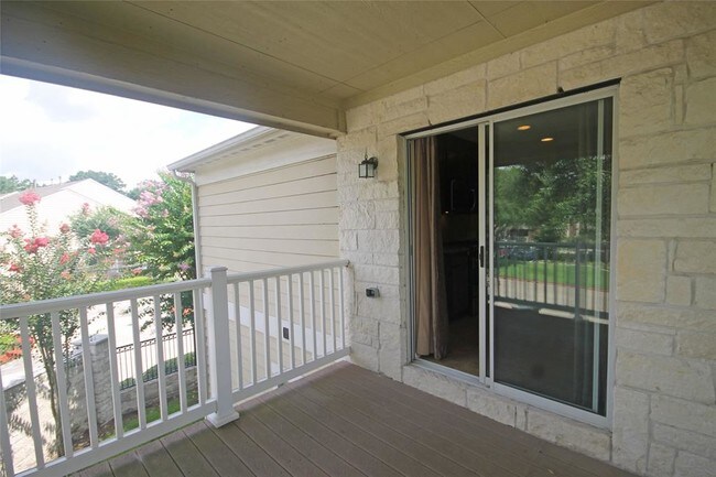Building Photo - 13600 Breton Ridge St