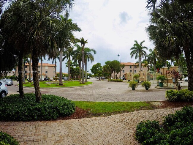 Building Photo - 6630 NW 114th Ave