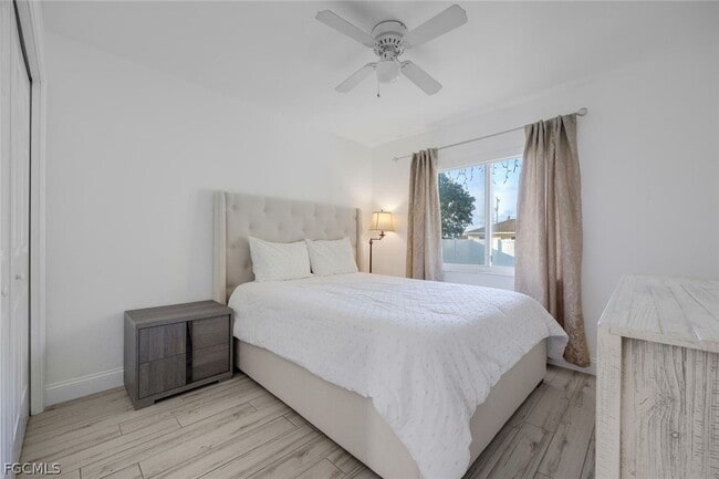 Building Photo - 1724 SW 31st Ln