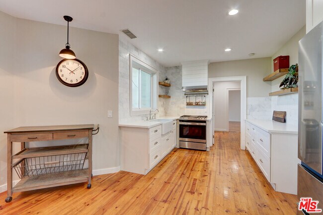 Building Photo - 456 S McKnight Rd