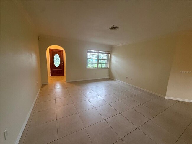 Building Photo - 440 W Tarpon Blvd NW