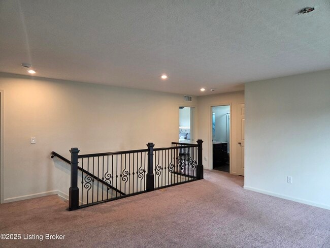 Building Photo - 108 Strawberry Fld Dr