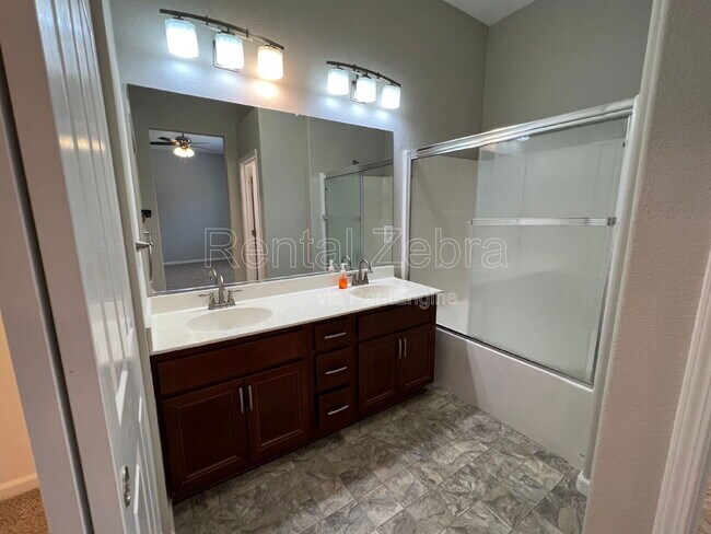 Building Photo - 335 Tashima Dr