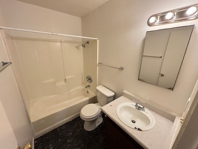 Building Photo - 155 Westminster Way