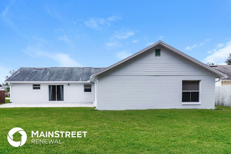 Building Photo - 7765 Hyacinth Dr