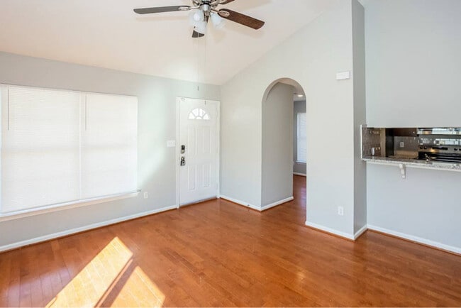 Building Photo - 313 Athens Hills Pl