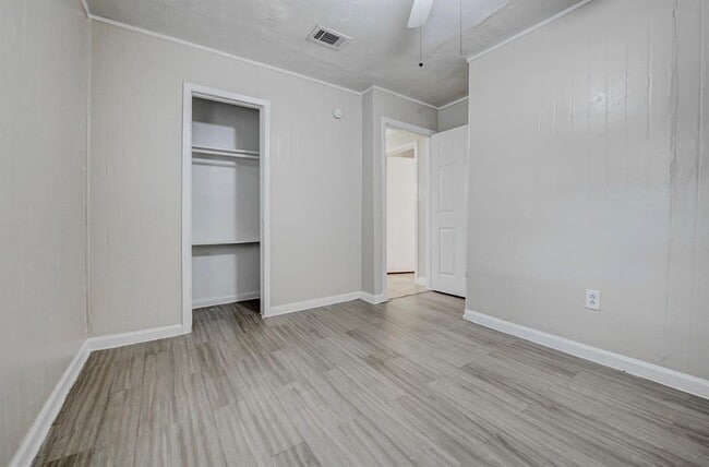Building Photo - 11787 Stonehedge Dr