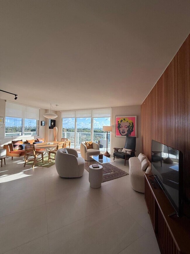 Building Photo - 4250 Biscayne Blvd