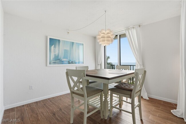 Building Photo - 10475 Gulf Shore Dr