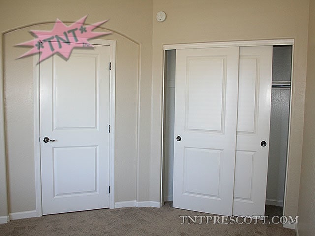 Building Photo - House in Willow Hills HOA