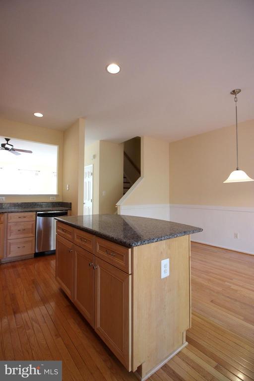 Building Photo - 21475 Welby Terrace