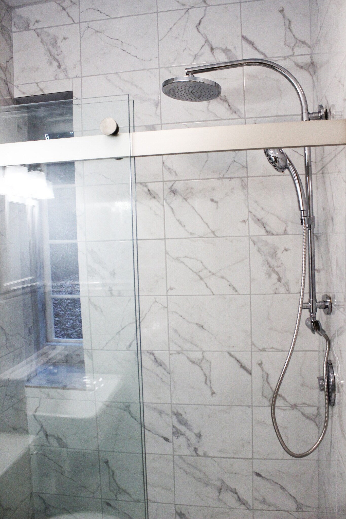 bathroom - 2948 Albemarle St NW