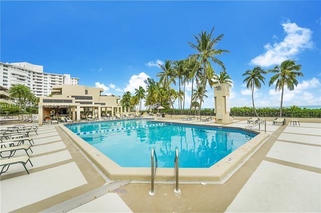 Building Photo - 151 Crandon Blvd
