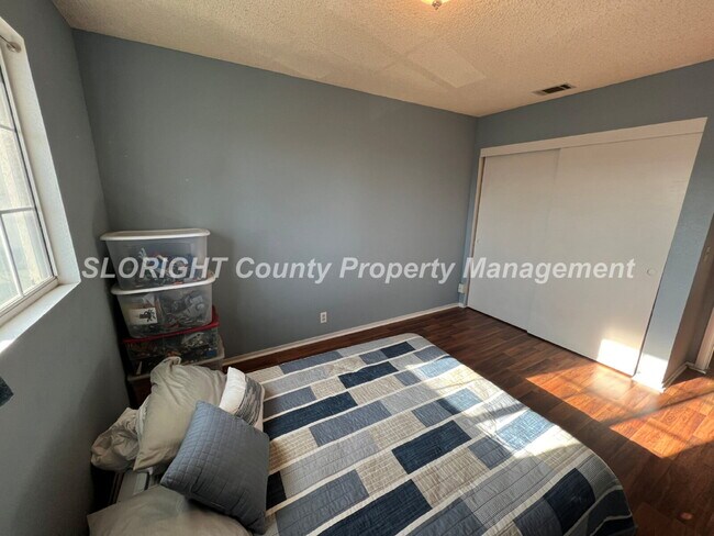 Building Photo - AVAILABLE AUGUST - Upstairs San Luis Obispo Condo - 2 Bedroom / 1 Bathroom