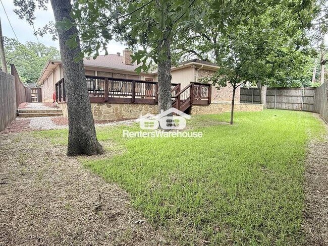 Building Photo - Beautiful home in well established neighbo...