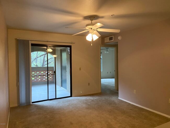 Building Photo - 5751 N Kolb Rd