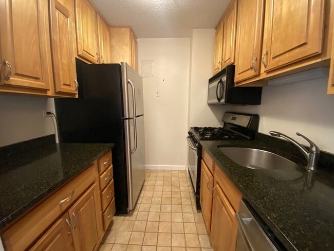 Building Photo - 151 Tremont St