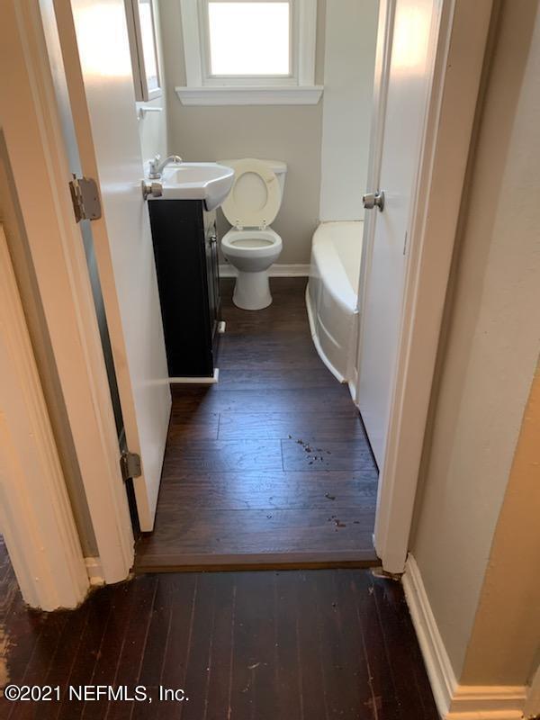 Building Photo - 539 W 23rd St