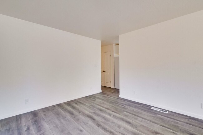 Building Photo - 683 Arbutus Ave