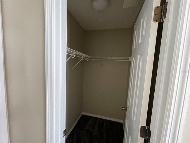 Building Photo - 1090 Park Central Cir