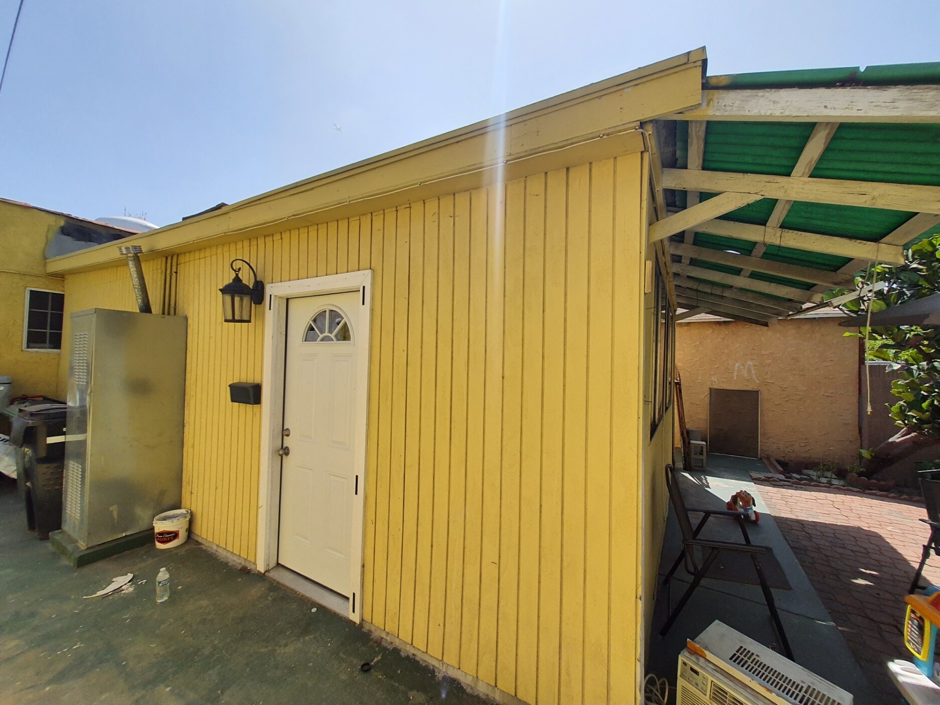 Building Photo - 2647 Independence Ave