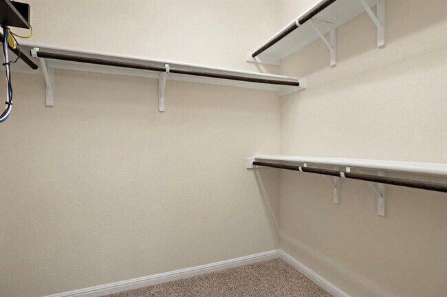 Building Photo - 7220 Wyoming Springs Dr