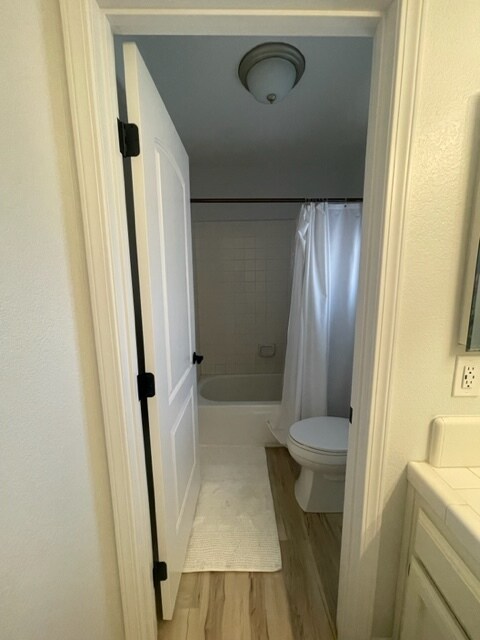 Building Photo - 7501 Canyon Clover Dr