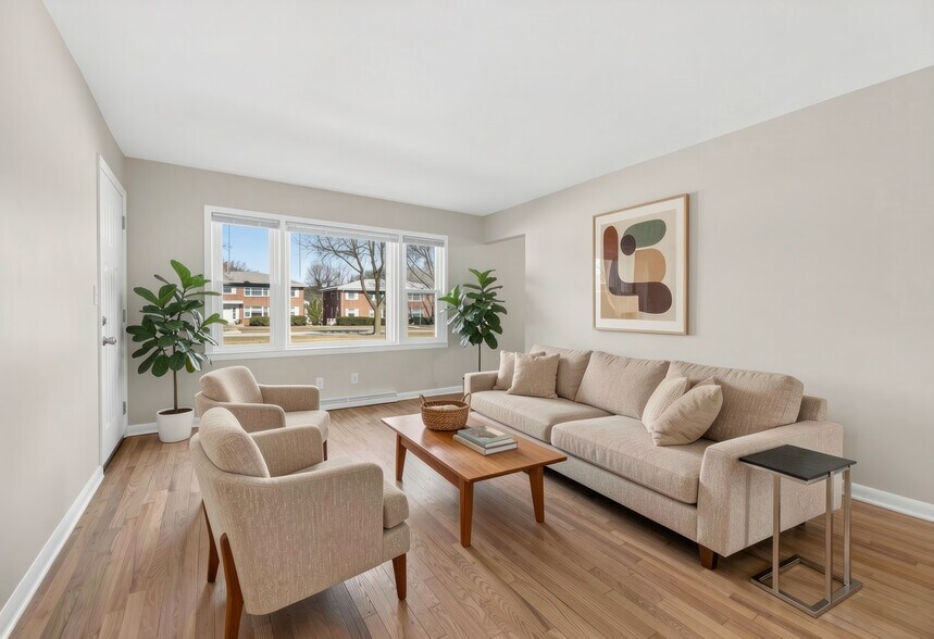 Building Photo - 11817 W North Ave