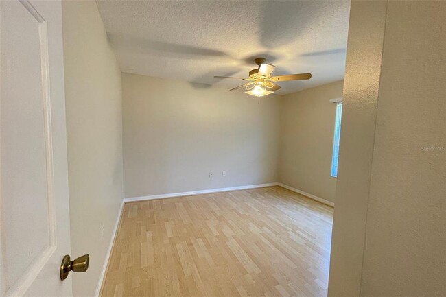 Building Photo - 45 Barkwood Ln