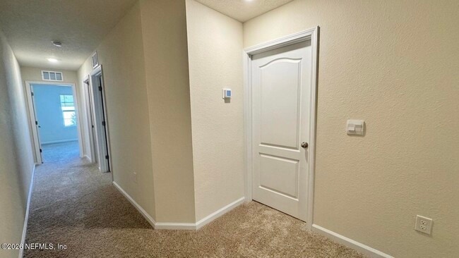 Building Photo - 124 Pasadena Dr