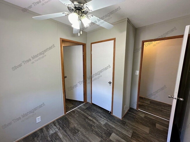 Building Photo - 260 Lark Meadow Dr