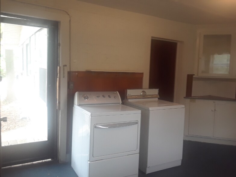 Building Photo - 1411 Gary St