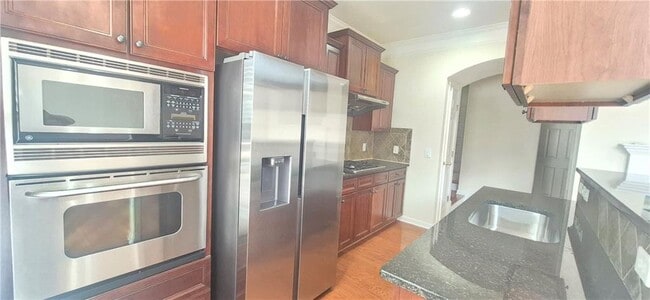 Building Photo - 11025 Brunson Dr