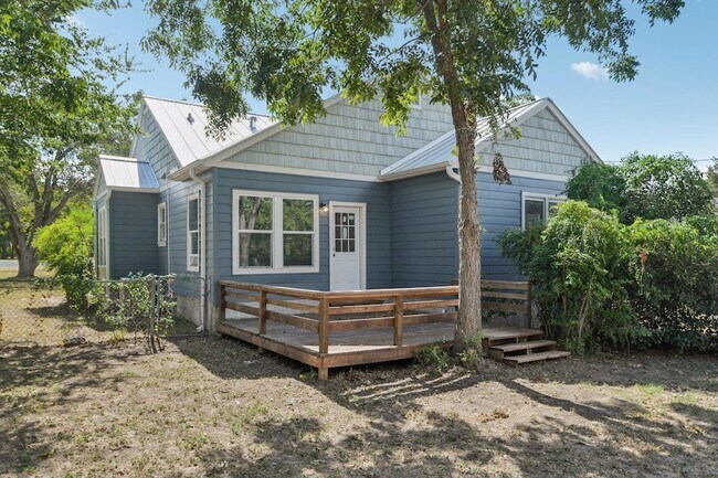 Building Photo - 308 Taylor Rd