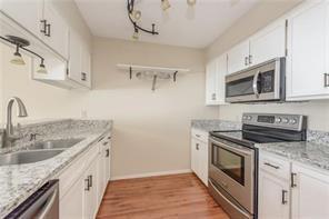 Building Photo - 1231 Dallas Dr