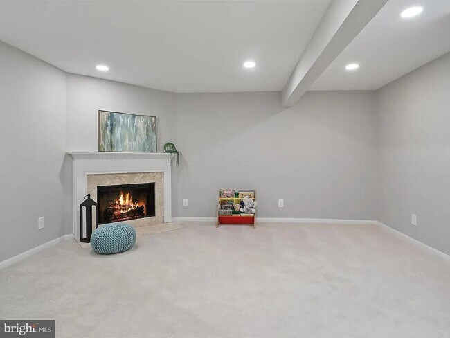 Building Photo - 43485 Plantation Terrace