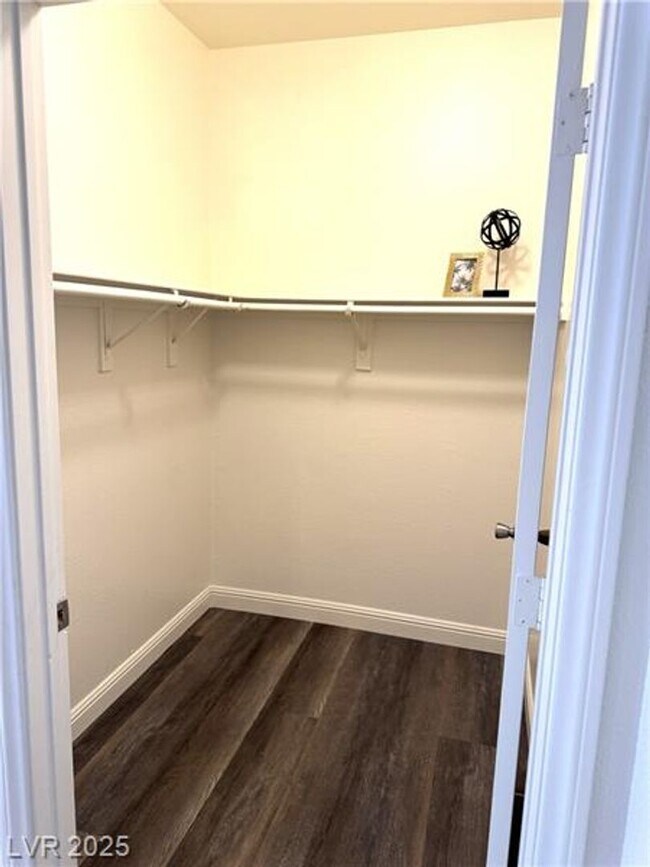 Building Photo - Well-maintained condo located in a convenient Southwest Las Vegas community. Attached 2 car garage.