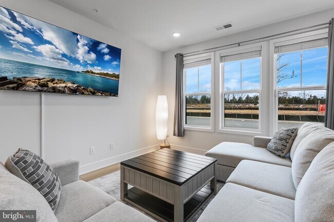 Primary Photo - 42708 Darala Dr