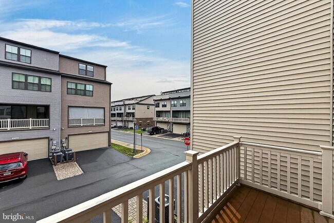 Building Photo - 22356 Philanthropic Dr