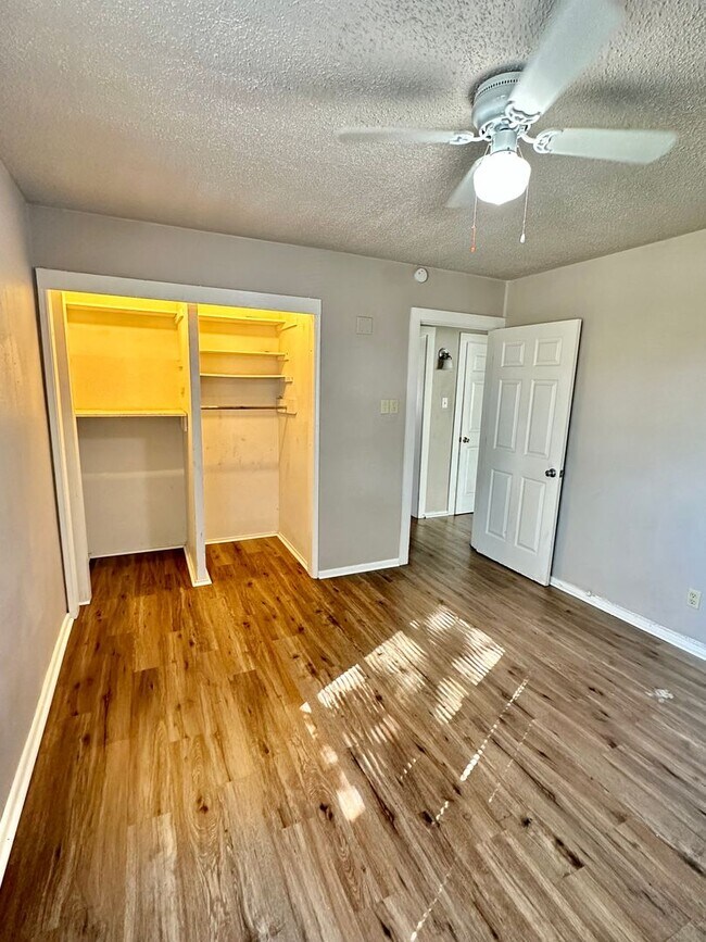 Building Photo - NOW AVAILABLE - 3 Bedroom Home + Fenced Ba...