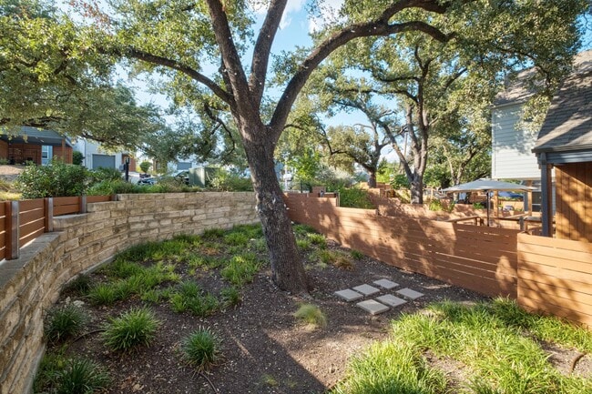 Building Photo - 3109 Aldwyche Dr