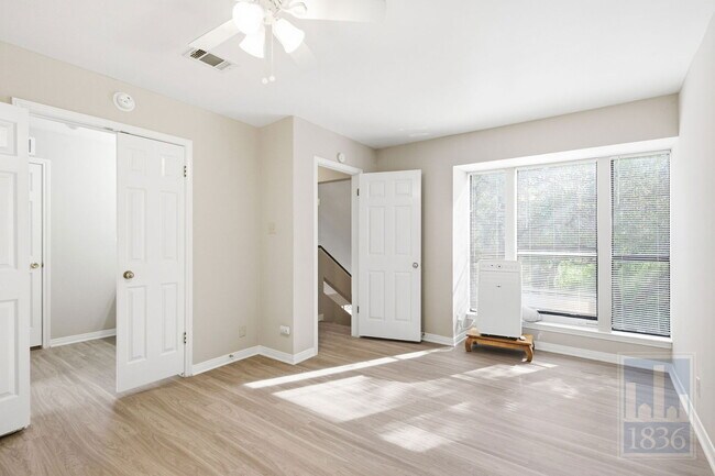 Building Photo - 6506 Cat Creek Trail