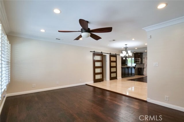 Building Photo - 5529 Graywood Ave