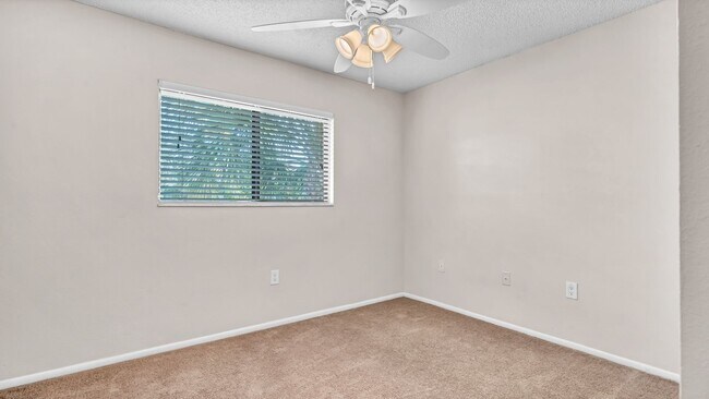 Building Photo - 5668 Baywater Dr