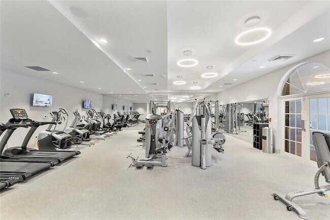 Building Photo - 8215 NW 125th Ln