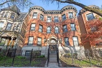 Building Photo - 5018 S Blackstone Ave