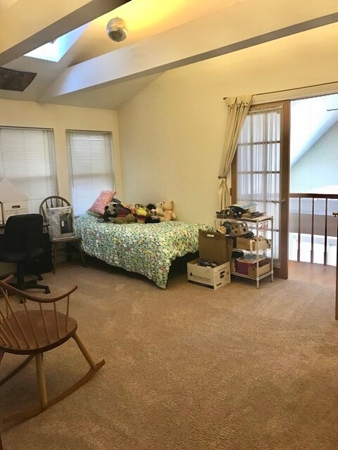 Building Photo - 1933 N Sedgwick St