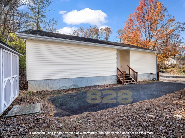 Building Photo - 15 Dawson Pl