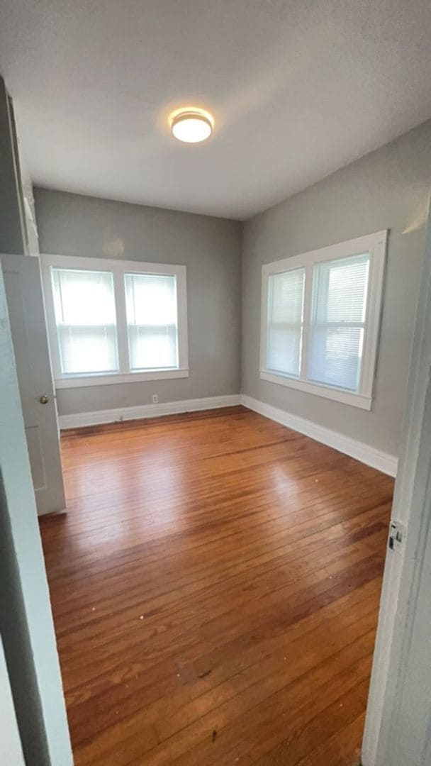 Building Photo - 111 S Dicks St